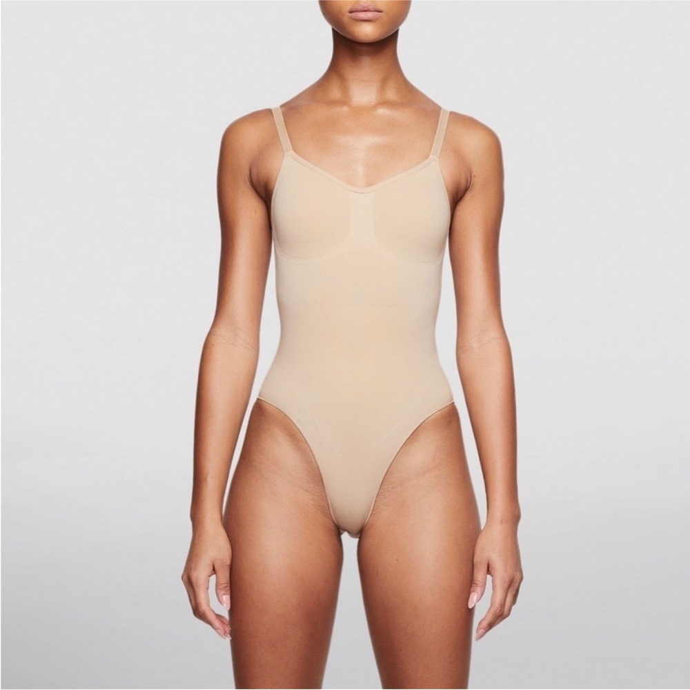 Skims nude seamless sculpt brief bodysuit
